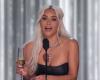 Kim Kardashian siendo abucheada en Tom Brady Roast es eliminada por Netflix