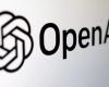 OpenAI, creador de ChatGPT, supuestamente está cazando empleados de Google para desarrollar su propio motor de búsqueda